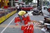 Vì sao các hãng bánh Trung thu lớn "ngại" tiết lộ thông tin xử lý hàng tồn? Vì sao các hãng bánh Trung thu lớn "ngại" tiết lộ thông tin xử lý hàng tồn?