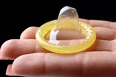 Tuyệt chiêu dùng bao cao su trên đường du lịch Tuyệt chiêu dùng bao cao su trên đường du lịch