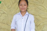 Cô gái dân tộc mồ côi từ năm 2 tuổi có thành tích học tập “đáng nể” Cô gái dân tộc mồ côi từ năm 2 tuổi có thành tích học tập “đáng nể”