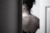 Chụp ảnh khỏa thân, tống tiền người tình đã có chồng Chụp ảnh khỏa thân, tống tiền người tình đã có chồng