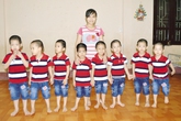 Câu hỏi nhói lòng của 8 cháu bé được giải cứu từ bên kia biên giới Câu hỏi nhói lòng của 8 cháu bé được giải cứu từ bên kia biên giới
