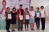 Chuyện khó tin của chàng trai suýt tự tử khi biết mình là gay Chuyện khó tin của chàng trai suýt tự tử khi biết mình là gay