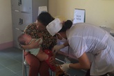 Có cần kiêng tắm khi trẻ bị thủy đậu? Có cần kiêng tắm khi trẻ bị thủy đậu?