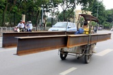 Sau vụ bé trai thiệt mạng do tôn cứa cổ: Xích lô, xe ba gác vào “vòng ngắm” Sau vụ bé trai thiệt mạng do tôn cứa cổ: Xích lô, xe ba gác vào “vòng ngắm”