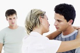 Ứng xử của đàn ông khi bị "cắm sừng" (1): Một phút hành động theo bản năng, cả gia đình tan nát Ứng xử của đàn ông khi bị "cắm sừng" (1): Một phút hành động theo bản năng, cả gia đình tan nát