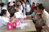 Cố đẻ thằng cu, cả nhà cùng khổ Cố đẻ thằng cu, cả nhà cùng khổ