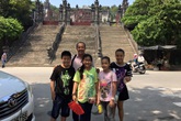 Nghệ sĩ hài Đức Hải: Hai tay cầm 3 bình sữa, thay tã như vú em Nghệ sĩ hài Đức Hải: Hai tay cầm 3 bình sữa, thay tã như vú em