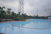 Trạm xăng không phép, bể bơi sát cột điện cao thế Trạm xăng không phép, bể bơi sát cột điện cao thế