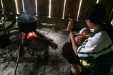 Ám ảnh những em bé bị “đánh cắp” thời con gái Ám ảnh những em bé bị “đánh cắp” thời con gái