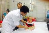 Nắng nóng, trẻ kêu đau đầu nhiều, phải nghĩ ngay tới viêm não Nắng nóng, trẻ kêu đau đầu nhiều, phải nghĩ ngay tới viêm não