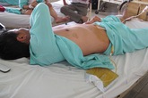 Tự tay cắt "của quý" để không phải lấy vợ vì áp lực gia đình Tự tay cắt "của quý" để không phải lấy vợ vì áp lực gia đình