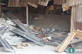 Hàng trăm mâm giàn giáo bất ngờ đổ xuống, hai người tử vong Hàng trăm mâm giàn giáo bất ngờ đổ xuống, hai người tử vong