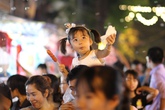 "Phố đồ chơi" Hàng Mã kẹt cứng người trước Tết Trung thu "Phố đồ chơi" Hàng Mã kẹt cứng người trước Tết Trung thu
