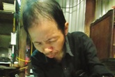 Người đàn ông bại liệt vẽ đẹp như họa sỹ Người đàn ông bại liệt vẽ đẹp như họa sỹ
