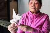 Vũ Văn Tiến làm quà 8/3 tặng mẹ Vũ Văn Tiến làm quà 8/3 tặng mẹ