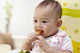 Dùng nhiều thức ăn xay nhuyễn liệu có làm trẻ biếng ăn? Dùng nhiều thức ăn xay nhuyễn liệu có làm trẻ biếng ăn?