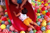 Nhà bóng nơi tiềm ẩn những căn bệnh kinh hoàng Nhà bóng nơi tiềm ẩn những căn bệnh kinh hoàng