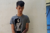 Nữ giám đốc bị túm tóc hành hung giữa chợ Nữ giám đốc bị túm tóc hành hung giữa chợ