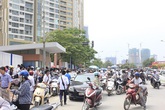 Nắng nóng tiếp tục “bủa vây” ở nhiều nơi trên cả nước Nắng nóng tiếp tục “bủa vây” ở nhiều nơi trên cả nước
