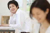 Cứ nghĩ vợ xấu chả ma nào thèm ngó, nào ngờ… Cứ nghĩ vợ xấu chả ma nào thèm ngó, nào ngờ…