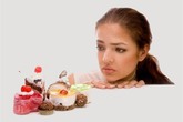 Nguy hại khôn lường nếu ăn đồ ngọt lúc đói Nguy hại khôn lường nếu ăn đồ ngọt lúc đói