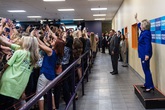 Người phụ nữ quyền lực lạc lõng giữa “thảm họa selfie” Người phụ nữ quyền lực lạc lõng giữa “thảm họa selfie”