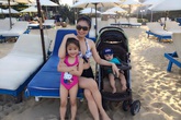 Diệu Hương nghẹn ngào vì không cho con bú sữa mẹ một năm đầu Diệu Hương nghẹn ngào vì không cho con bú sữa mẹ một năm đầu