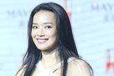 Giữa tin đồn có bầu, Thư Kỳ càng ăn mặc kín đáo Giữa tin đồn có bầu, Thư Kỳ càng ăn mặc kín đáo