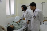 Giật mình vì 4 “quả trứng” trong dạ dày bệnh nhân Giật mình vì 4 “quả trứng” trong dạ dày bệnh nhân