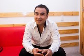 MC Quyền Linh mất điện thoại, bị mắng oan nên đòi... cắn lưỡi MC Quyền Linh mất điện thoại, bị mắng oan nên đòi... cắn lưỡi