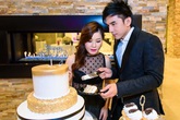 Tiệc sinh nhật hoành tráng khi đang bầu bí của vợ Đan Trường Tiệc sinh nhật hoành tráng khi đang bầu bí của vợ Đan Trường