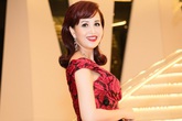 Hoa hậu Diệu Hoa diện đầm trễ vai chấm thi nhan sắc Hoa hậu Diệu Hoa diện đầm trễ vai chấm thi nhan sắc