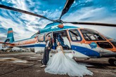 Ảnh cưới lạ bên trực thăng hiện đại của nam DJ nổi tiếng Ảnh cưới lạ bên trực thăng hiện đại của nam DJ nổi tiếng