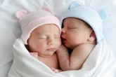 Trẻ sinh đôi sống thọ hơn bình thường Trẻ sinh đôi sống thọ hơn bình thường