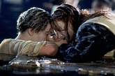 “Sốc” với sự thật đằng sau cảnh quay kinh điển trong Titanic “Sốc” với sự thật đằng sau cảnh quay kinh điển trong Titanic