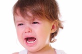 Xử lý khi trẻ đau tai đột ngột Xử lý khi trẻ đau tai đột ngột
