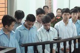 Băng giang hồ chém người ở tiệm internet lĩnh án Băng giang hồ chém người ở tiệm internet lĩnh án