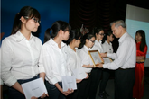 Quỹ hỗ trợ Sinh viên Đại học Dược Hà Nội chắp cánh ước mơ sinh viên nghèo Quỹ hỗ trợ Sinh viên Đại học Dược Hà Nội chắp cánh ước mơ sinh viên nghèo