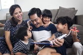 Vợ MC Phan Anh lần đầu chia sẻ về việc làm từ thiện của chồng Vợ MC Phan Anh lần đầu chia sẻ về việc làm từ thiện của chồng