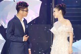 Hương Tràm thân mật với tình cũ Bùi Anh Tuấn trên sân khấu Hương Tràm thân mật với tình cũ Bùi Anh Tuấn trên sân khấu