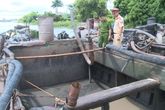 Hải Phòng: Bắt giữ 3 tàu cát tặc trên sông Lạch Tray Hải Phòng: Bắt giữ 3 tàu cát tặc trên sông Lạch Tray