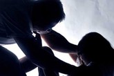 Tình tiết oái oăm và bất ngờ của vụ án hiếp dâm Tình tiết oái oăm và bất ngờ của vụ án hiếp dâm
