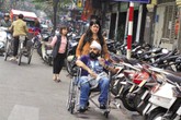 Hà Nội: Vỉa hè lại “nóng” trong mùa lạnh Hà Nội: Vỉa hè lại “nóng” trong mùa lạnh