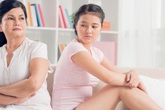 Con dâu hỏi xin tiền mẹ chồng mua nhà, bà nói một câu sững người Con dâu hỏi xin tiền mẹ chồng mua nhà, bà nói một câu sững người