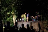 Vụ lật tàu hỏa ở Huế: Đã đưa thi thể phó tàu mắc kẹt ra ngoài Vụ lật tàu hỏa ở Huế: Đã đưa thi thể phó tàu mắc kẹt ra ngoài