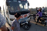 Thương tâm 2 người đàn ông tử vong vì bị xe khách đâm khi đi tập thể dục Thương tâm 2 người đàn ông tử vong vì bị xe khách đâm khi đi tập thể dục