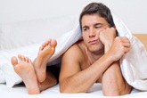 Chồng "yếu" vợ phải tìm phim ảnh gợi cảm để thỏa mãn Chồng "yếu" vợ phải tìm phim ảnh gợi cảm để thỏa mãn