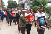 Xóm làng, người thân khóc nghẹn tiễn đưa 3 anh em ruột tử vong ở Hải Dương Xóm làng, người thân khóc nghẹn tiễn đưa 3 anh em ruột tử vong ở Hải Dương