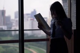 Lương 30 triệu mà sống ở Hà Nội thì cũng... khó thở Lương 30 triệu mà sống ở Hà Nội thì cũng... khó thở