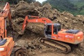 Sạt lở làm 18 người bị vùi lấp ở Hòa Bình: Đã tìm thấy một phần thi thể nạn nhân thứ 14 Sạt lở làm 18 người bị vùi lấp ở Hòa Bình: Đã tìm thấy một phần thi thể nạn nhân thứ 14